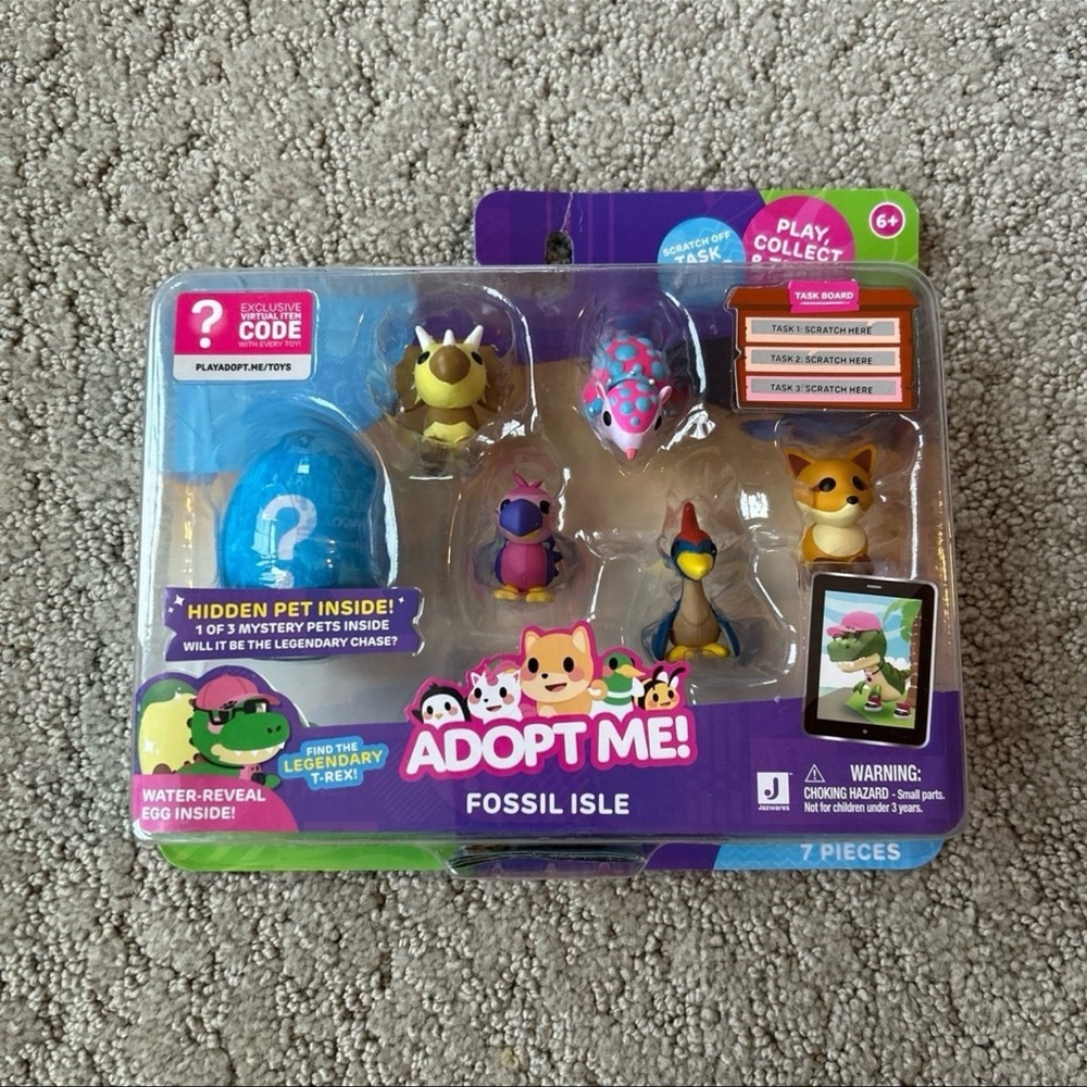 AdoptMe Fossil Isle Mini Figure 6-Pack Exclusive Playset with Mystery Pet NEW